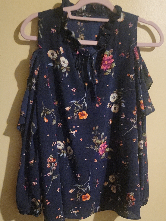 Moa Moa Tops - Cold Shoulder Floral Blouse - Navy